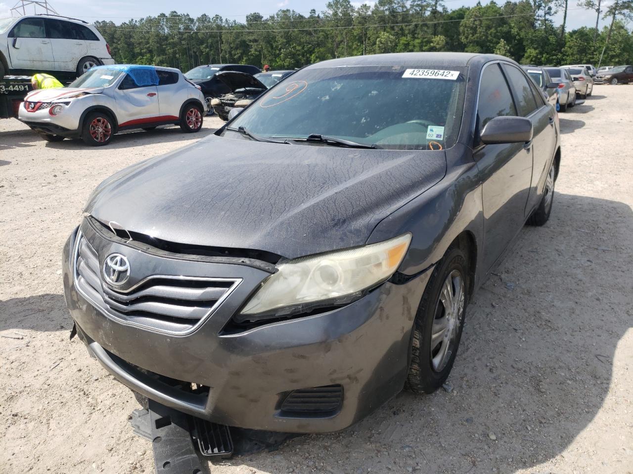 Photo 2 from auction – 2010 TOYOTA CAMRY BASE with VIN 4T1BF3EK4AU528150