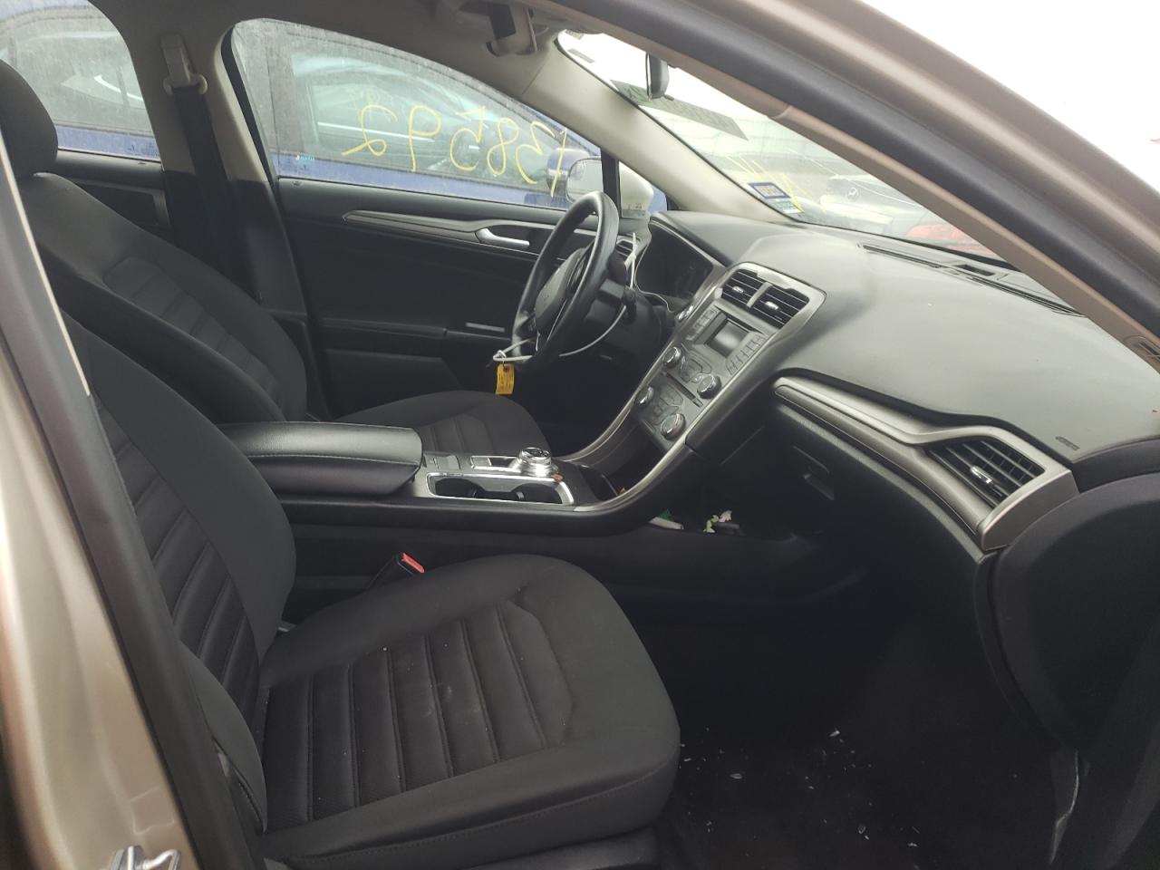Photo 5 from auction – 2017 FORD FUSION SE with VIN 3FA6P0H74HR357934
