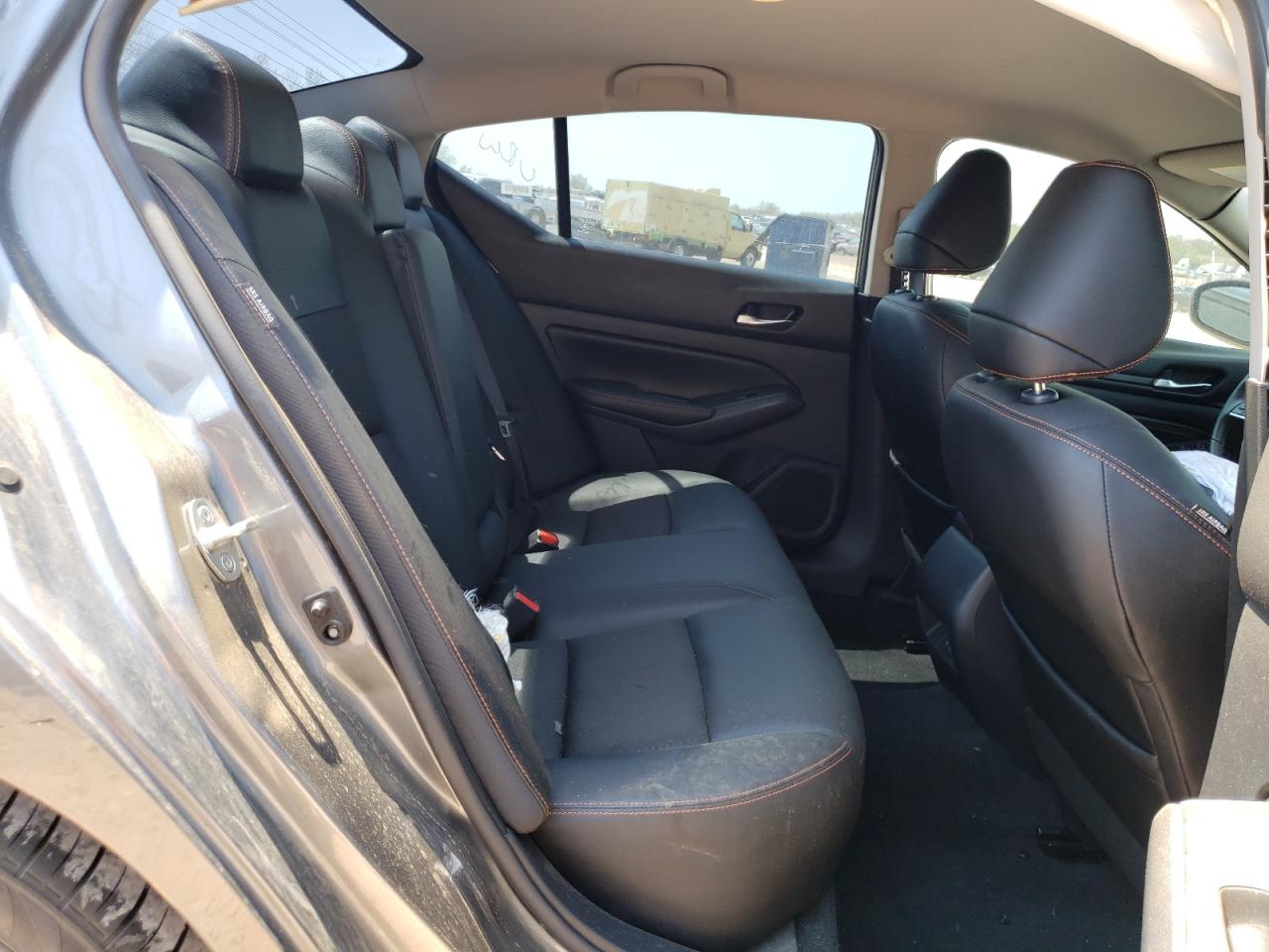 Photo 6 from auction – 2019 NISSAN ALTIMA SR with VIN 1N4BL4CV1KC257853