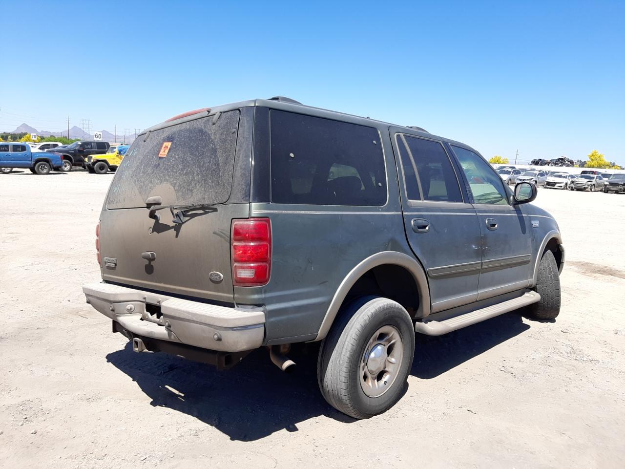 Photo 4 from auction – 2001 FORD EXPEDITION with VIN 1FMFU18L81LB73232