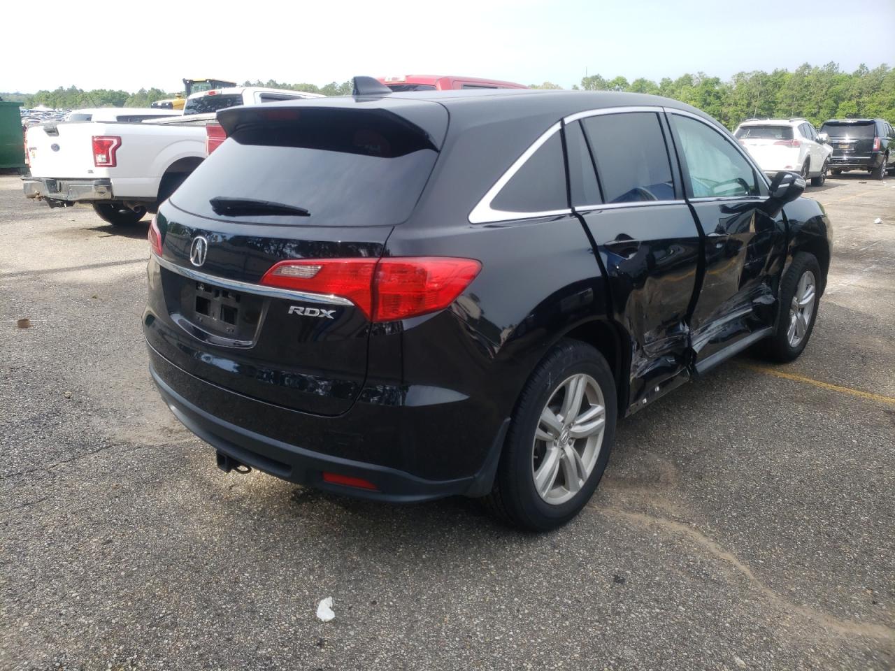 Photo 4 from auction – 2013 ACURA RDX with VIN 5J8TB3H37DL010683