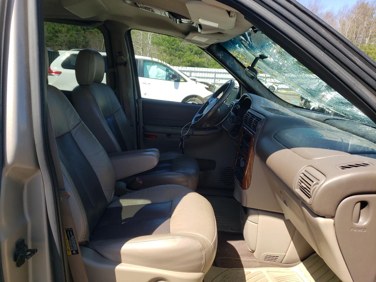 Photo 5 from auction – 2002 OLDSMOBILE SILHOUETTE with VIN 1GHDX03E02D128846