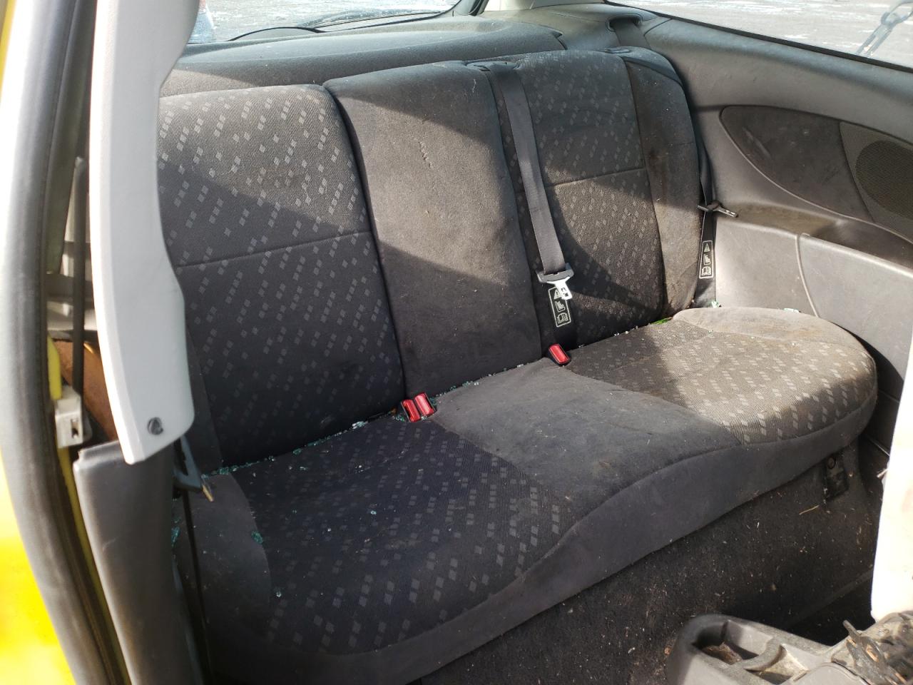 Photo 6 from auction – 2002 FORD FOCUS ZX3 with VIN 3FAFP31312R189170