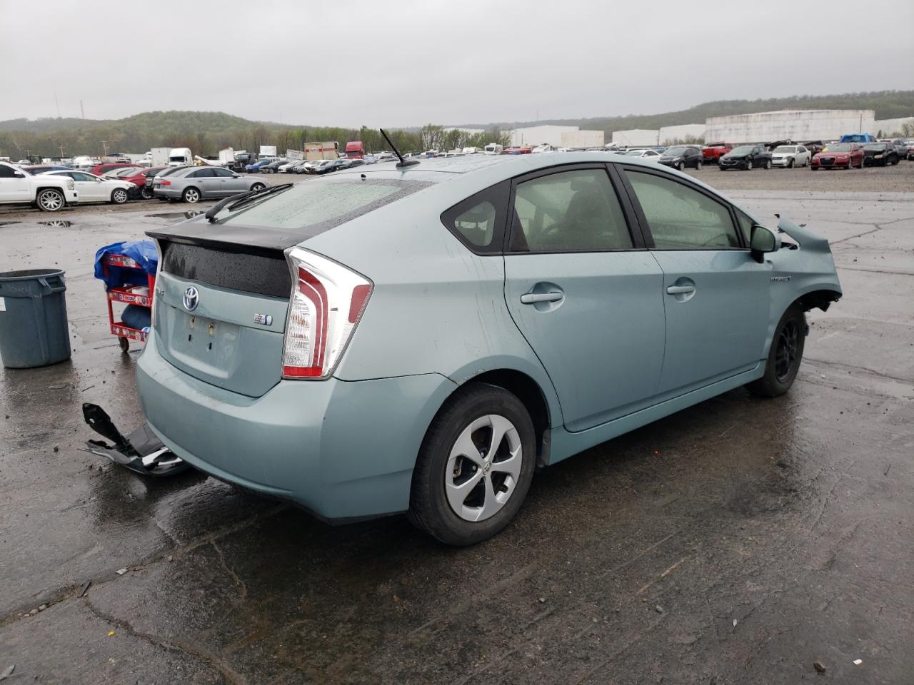 Photo 4 from auction – 2013 TOYOTA PRIUS with VIN JTDKN3DU3D5668537