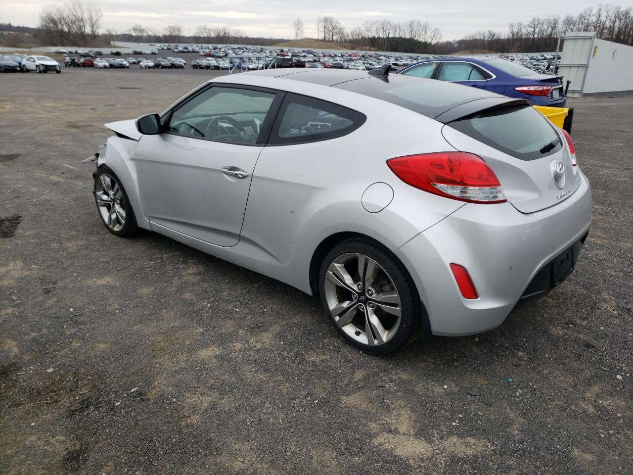 Photo 3 from auction – 2012 HYUNDAI VELOSTER with VIN KMHTC6AD8CU055362