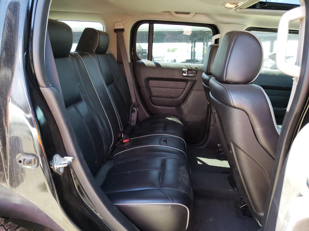 Photo 6 from auction – 2007 HUMMER H3 with VIN 5GTDN13E178186443