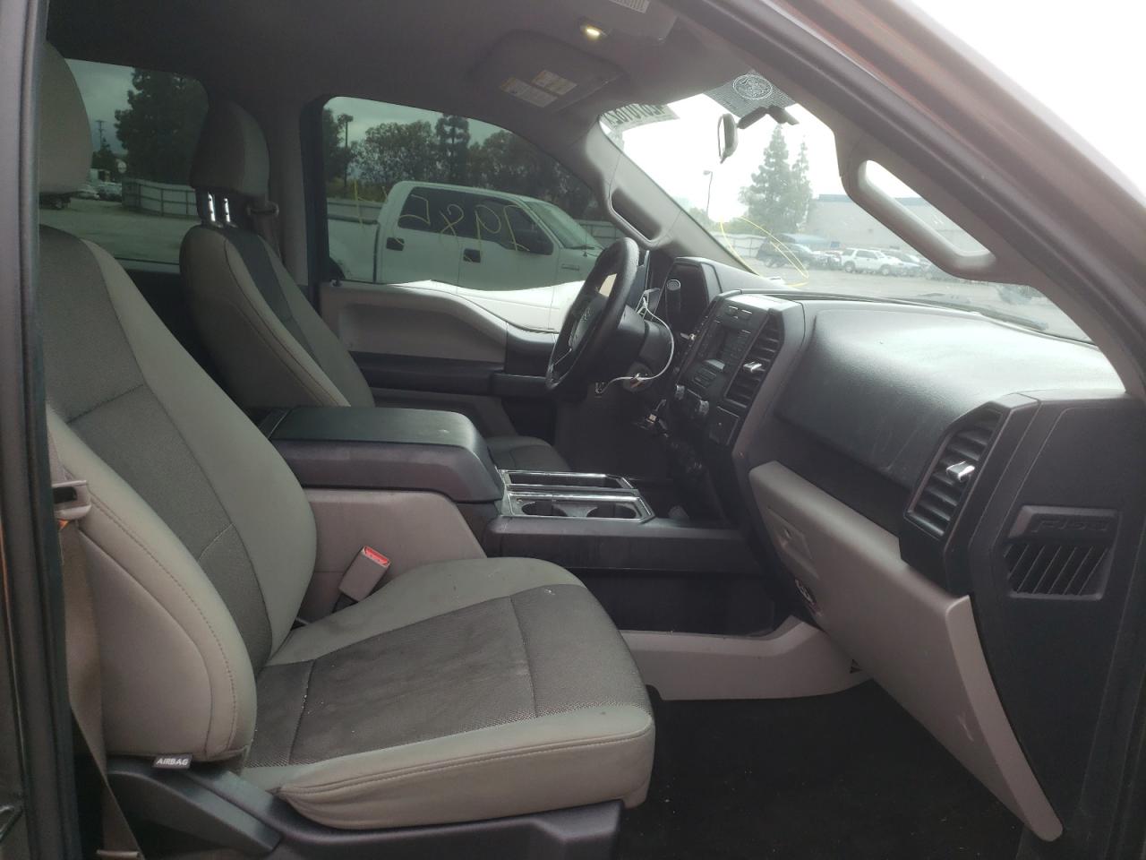 Photo 5 from auction – 2015 FORD F150 SUPER with VIN 1FTEW1C86FFA57031