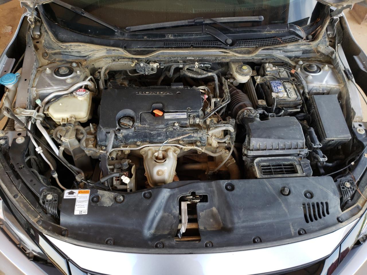 Photo 7 from auction – 2020 HONDA CIVIC LX with VIN 19XFC2F69LE012961