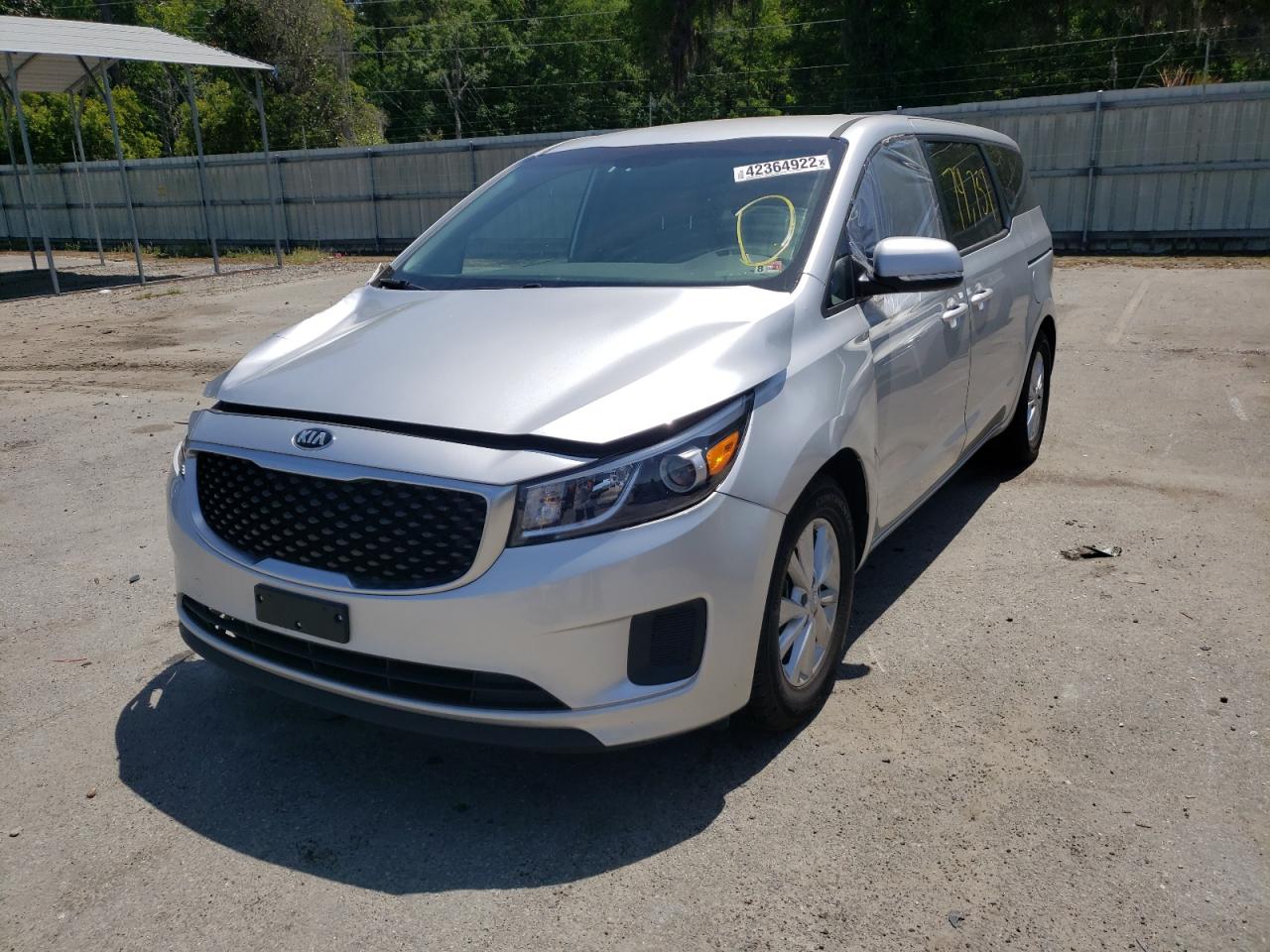 Photo 2 from auction – 2017 KIA SEDONA LX with VIN KNDMB5C13H6230461