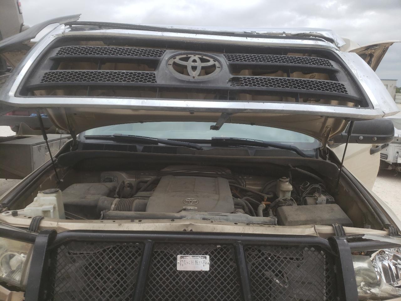 Photo 7 from auction – 2010 TOYOTA TUNDRA DOU with VIN 5TFRY5F12AX096719