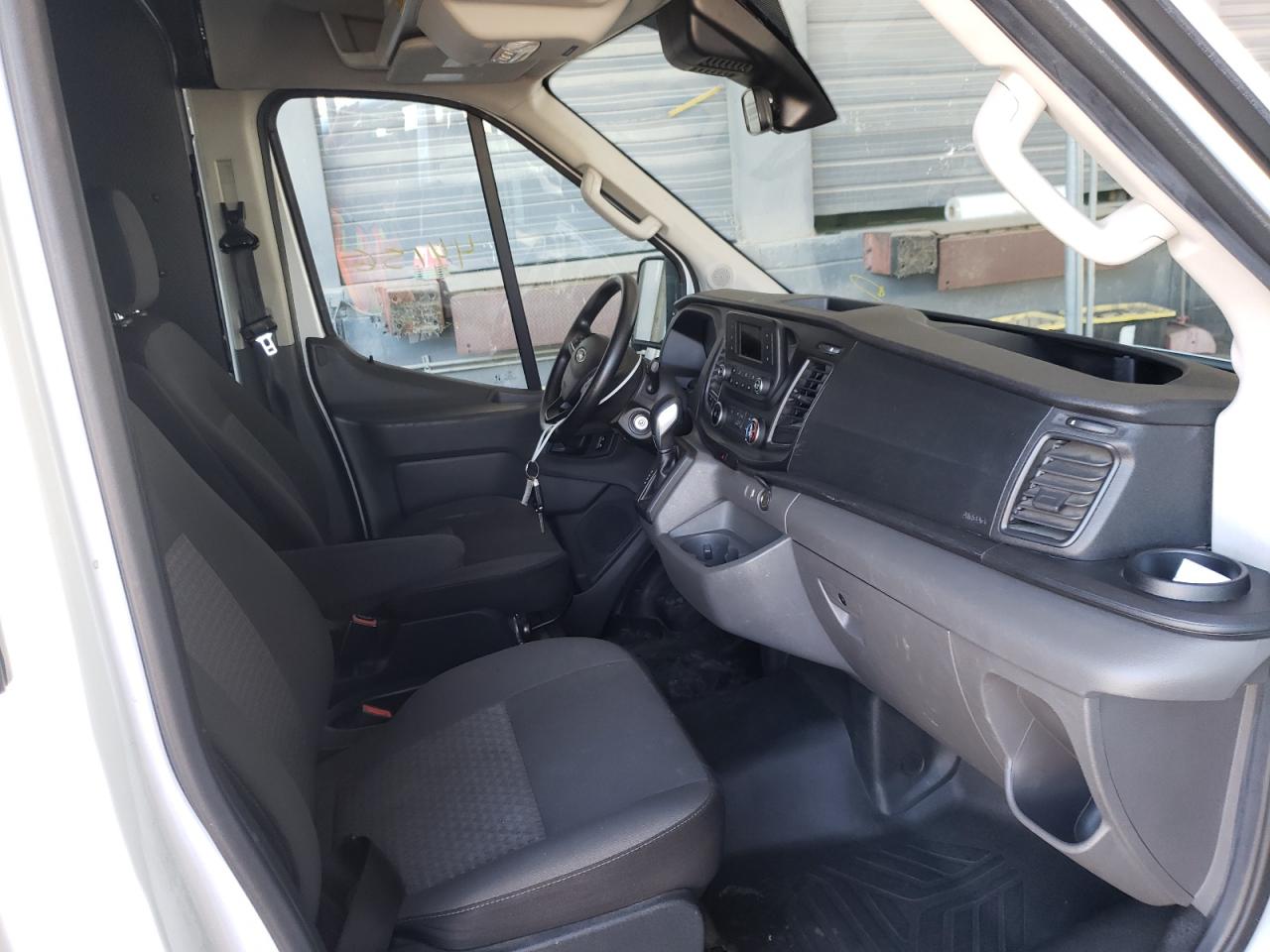 Photo 5 from auction – 2020 FORD TRANSIT T- with VIN 1FTBR2C86LKA41186