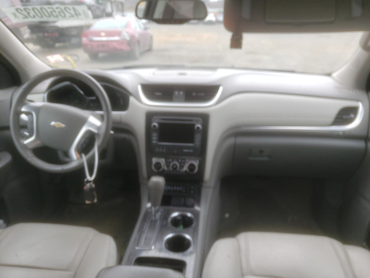 Photo 9 from auction – 2017 CHEVROLET TRAVERSE L with VIN 1GNKVHKD8HJ256540