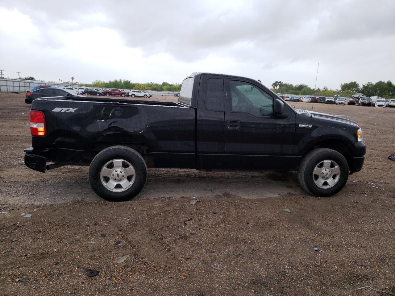 Photo 9 from auction – 2005 FORD F150 with VIN 1FTRF12205NA52782