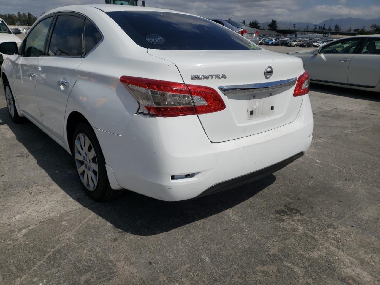 Photo 9 from auction – 2015 NISSAN SENTRA S with VIN 3N1AB7AP1FY366148