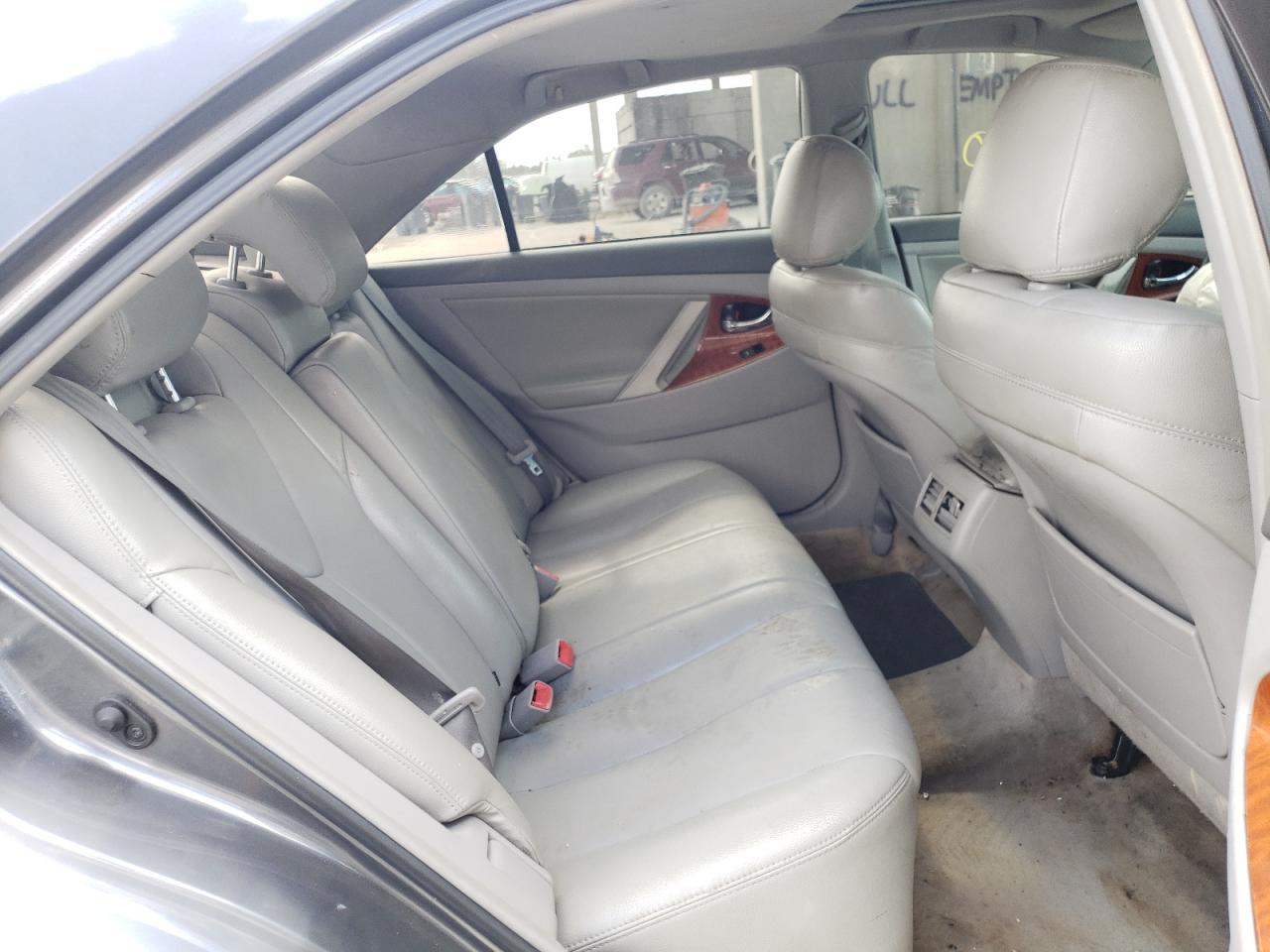 Photo 6 from auction – 2011 TOYOTA CAMRY BASE with VIN 4T1BF3EK5BU171126