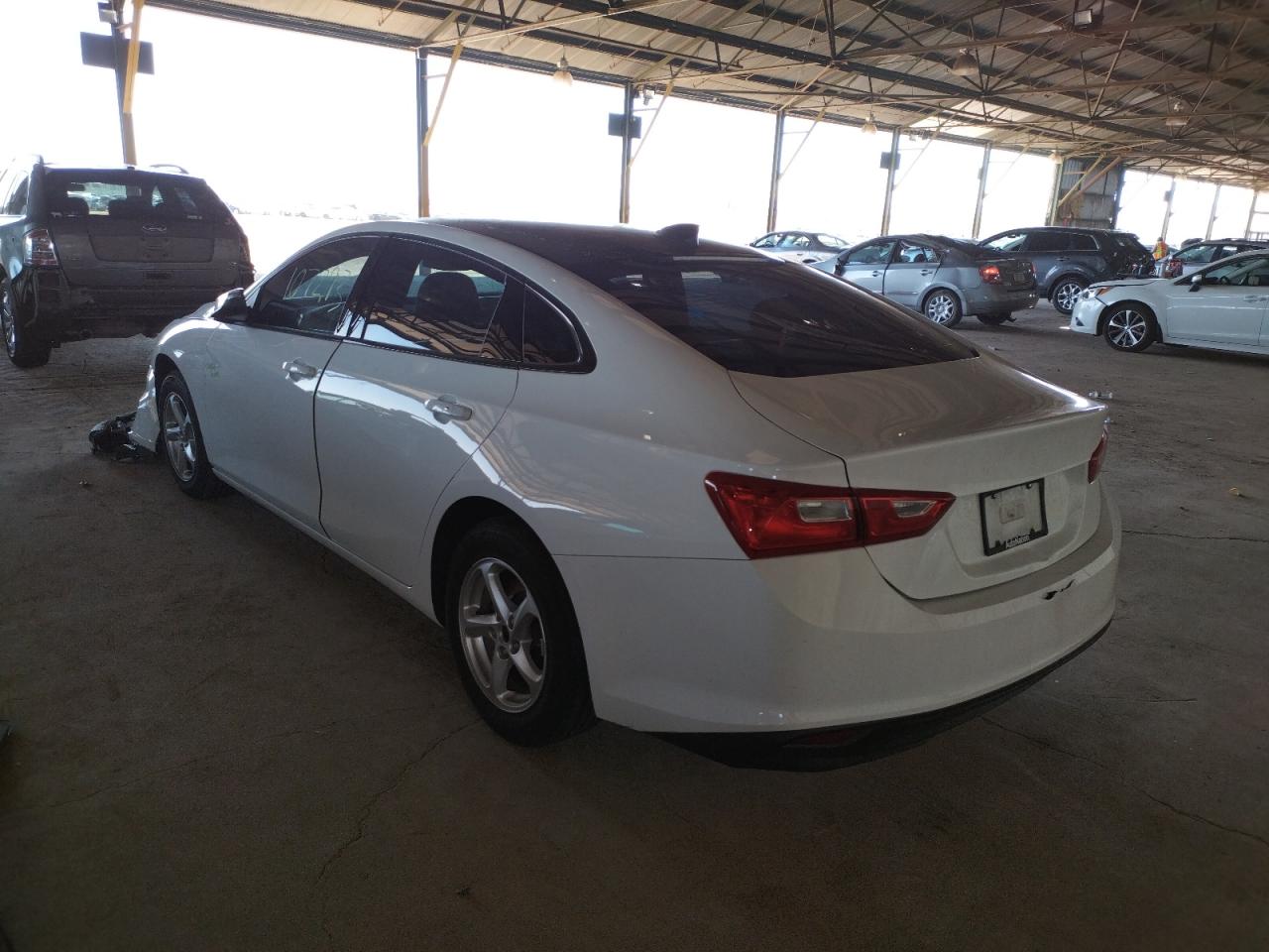 Photo 3 from auction – 2016 CHEVROLET MALIBU LT with VIN 1G1ZE5ST7GF207174