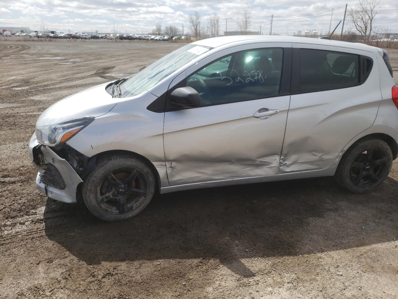 Photo 9 from auction – 2016 CHEVROLET SPARK LS with VIN KL8CA6SA4GC566909