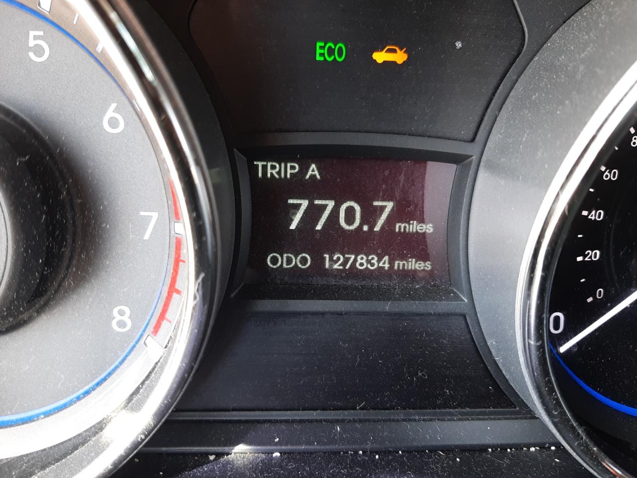 Photo 8 from auction – 2013 HYUNDAI SONATA SE with VIN 5NPEC4AC4DH727843