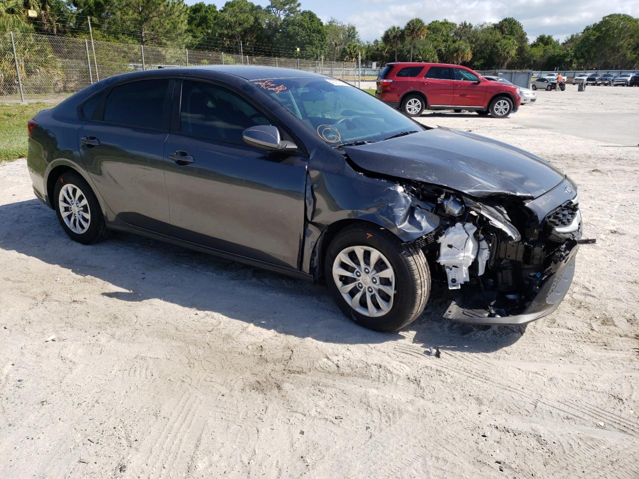 Photo 19 from auction – 2021 KIA FORTE FE with VIN 3KPF24AD9ME401749