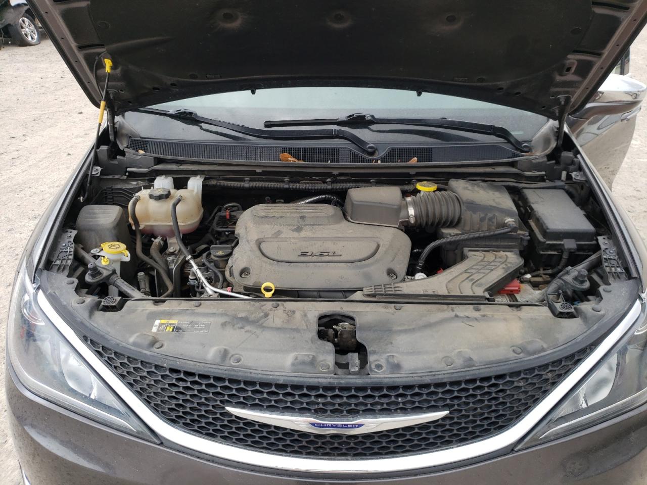 Photo 7 from auction – 2020 CHRYSLER PACIFICA L with VIN 2C4RC1GG5LR192033