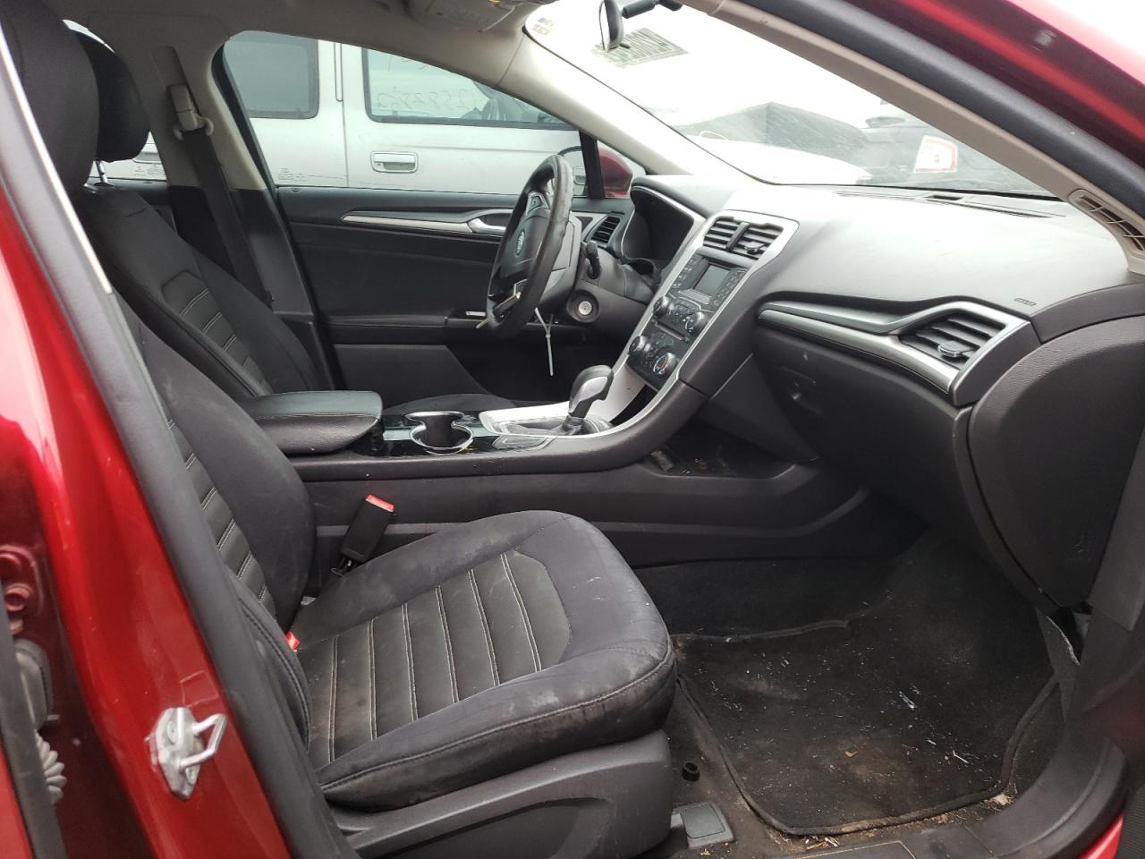 Photo 5 from auction – 2014 FORD FUSION SE with VIN 3FA6P0HD6ER238364