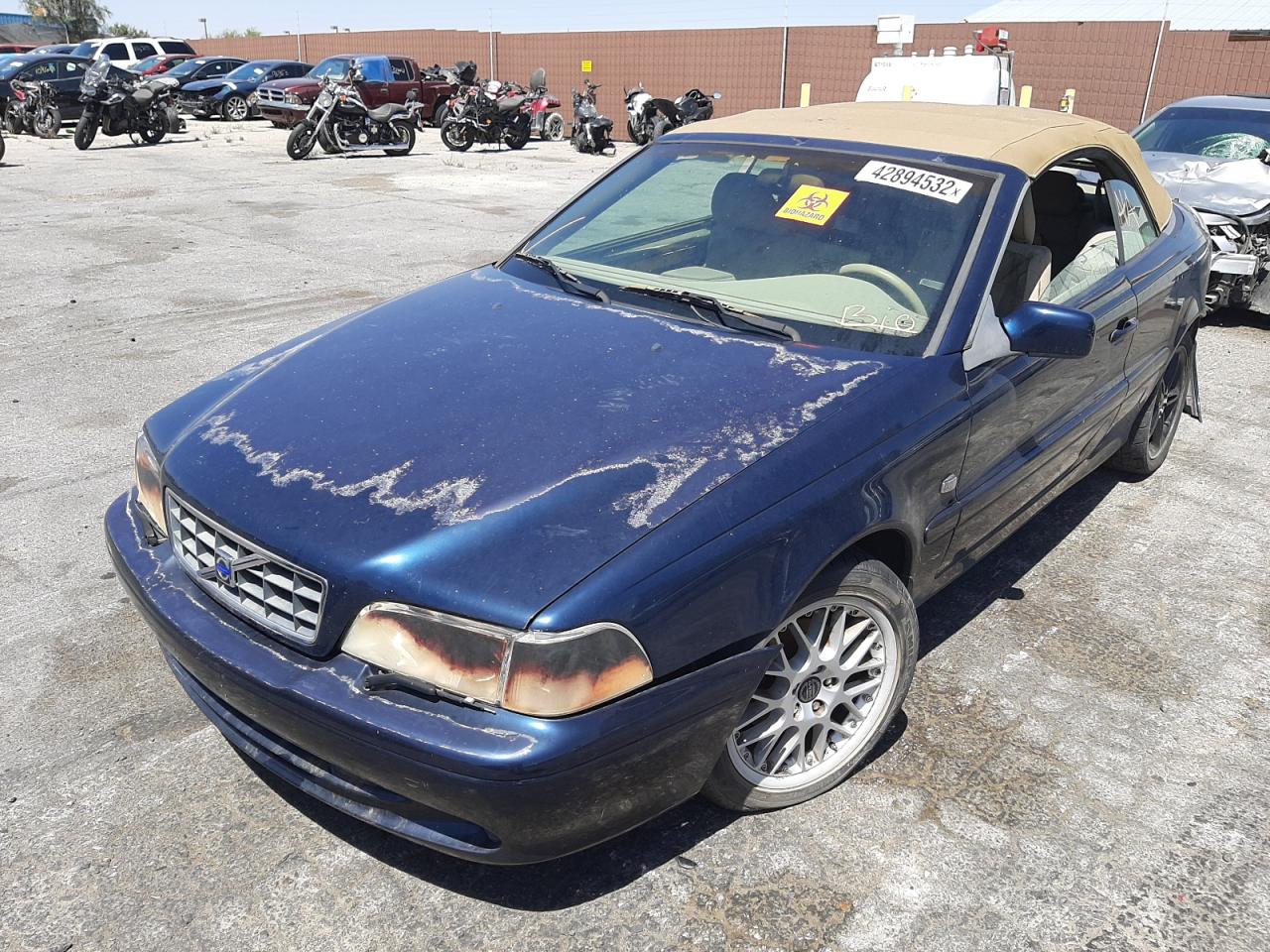 Photo 2 from auction – 2004 VOLVO C70 HPT with VIN YV1NC62D64J048600