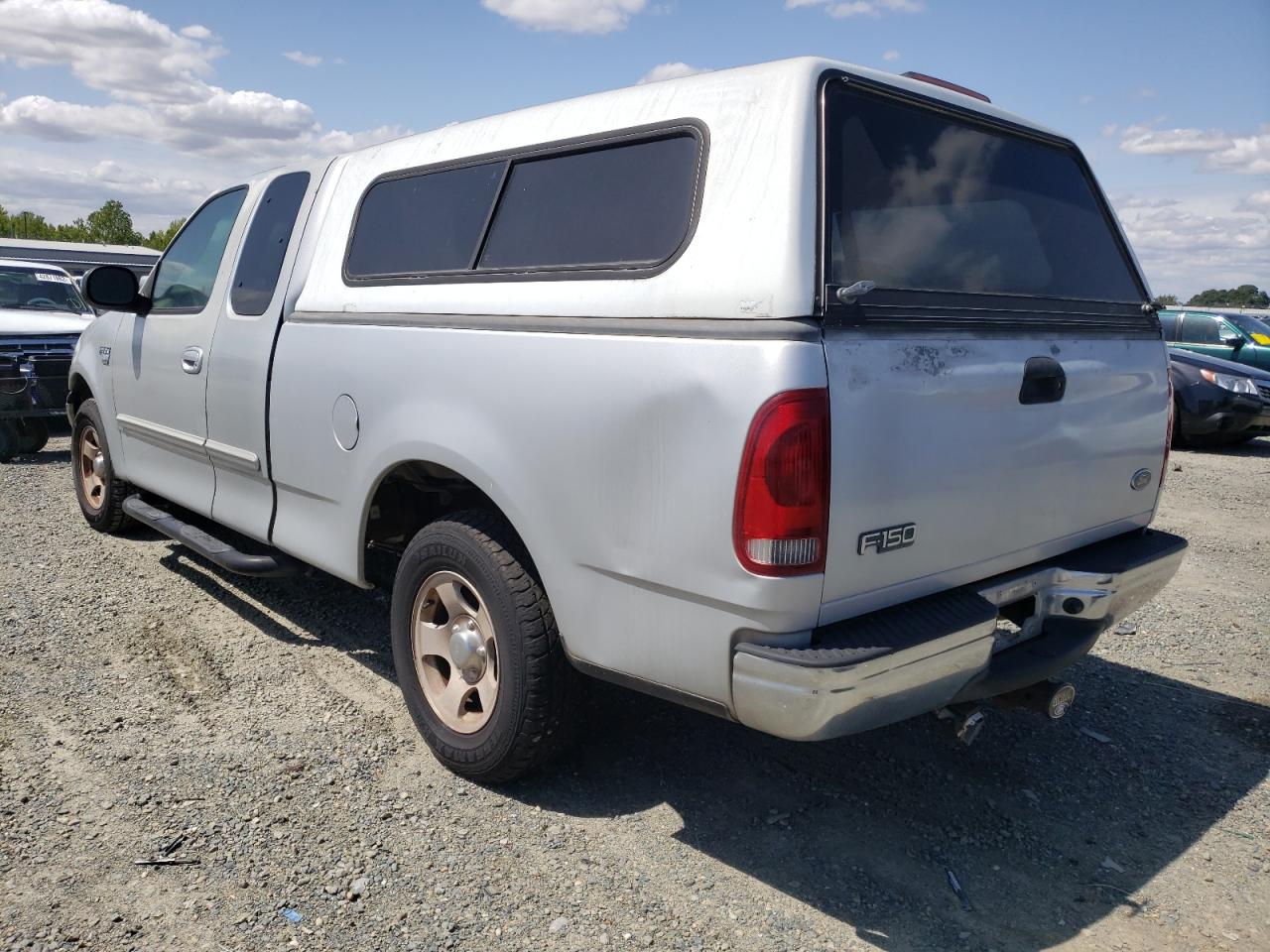 Photo 3 from auction – 2001 FORD F150 with VIN 1FTRX17L21NA99918