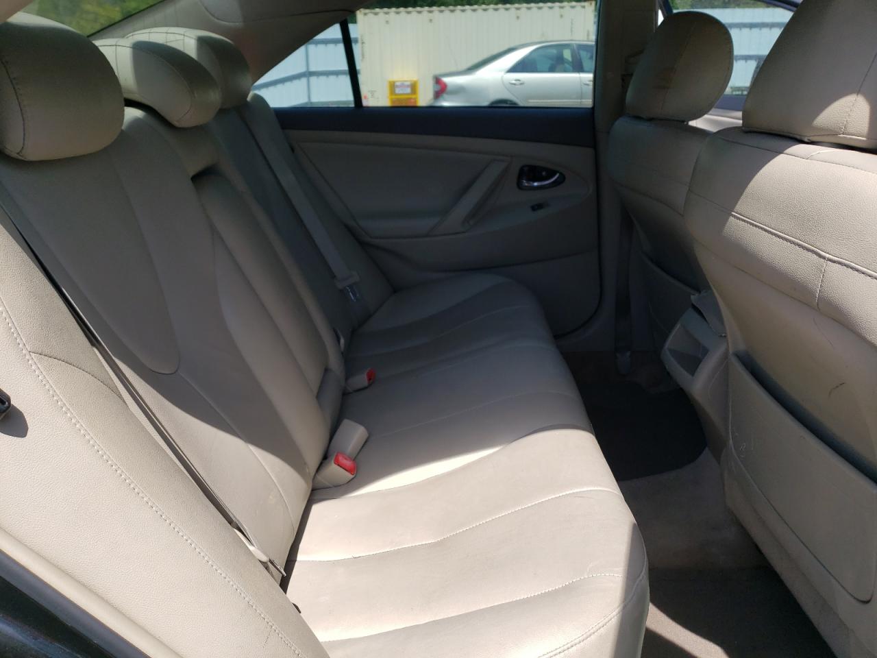 Photo 6 from auction – 2011 TOYOTA CAMRY BASE with VIN 4T1BF3EK9BU161098