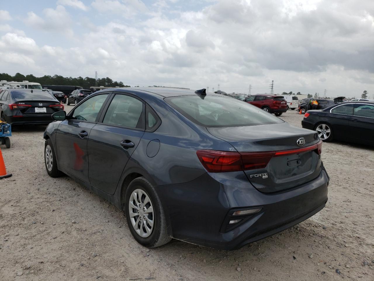 Photo 3 from auction – 2020 KIA FORTE FE with VIN 3KPF24AD3LE160141