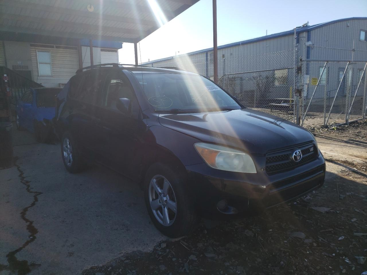 TOYOTA RAV4 2007 with VIN JTMBK33V476015345 - Photo from auction