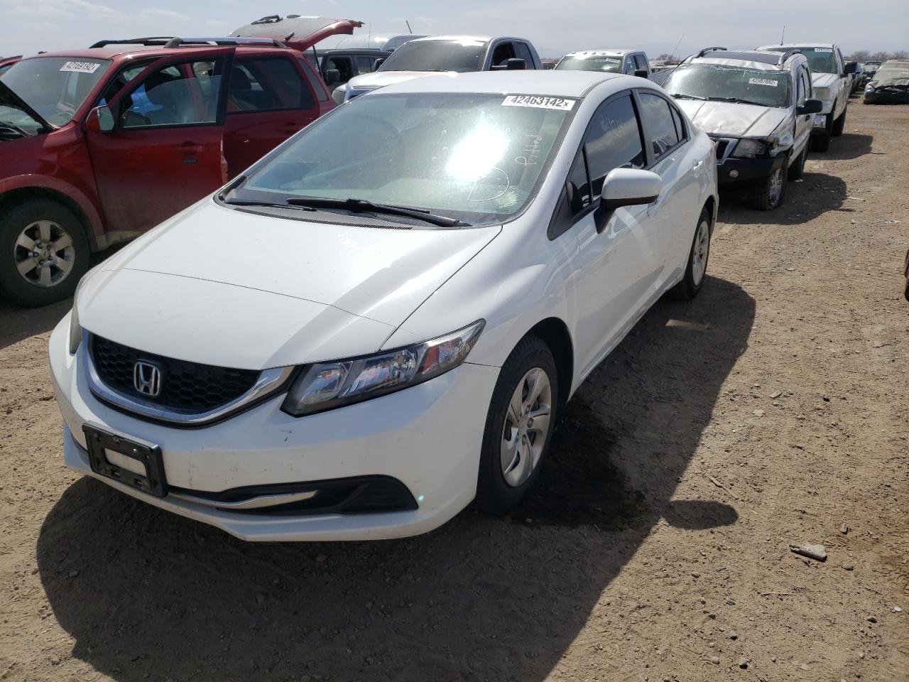 Photo 2 from auction – 2015 HONDA CIVIC LX with VIN 19XFB2F54FE045848