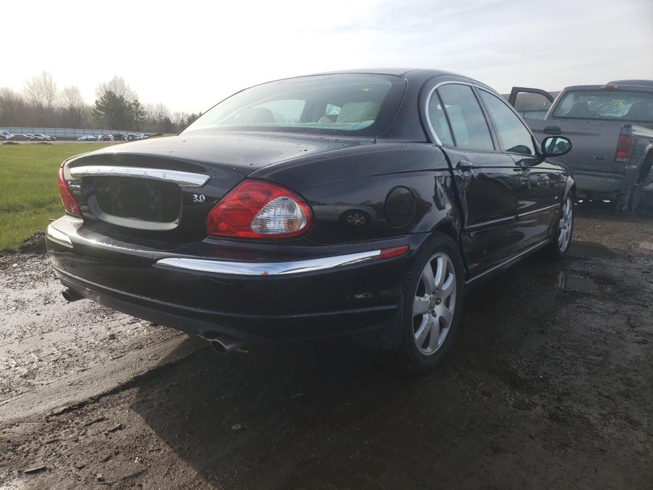 Photo 4 from auction – 2004 JAGUAR X-TYPE 3.0 with VIN SAJEA51C34WD96408