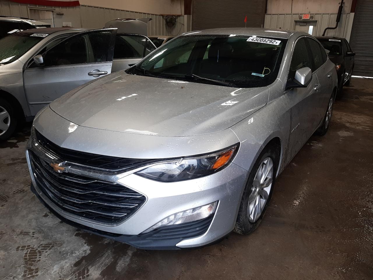Photo 2 from auction – 2019 CHEVROLET MALIBU LT with VIN 1G1ZD5ST2KF163371