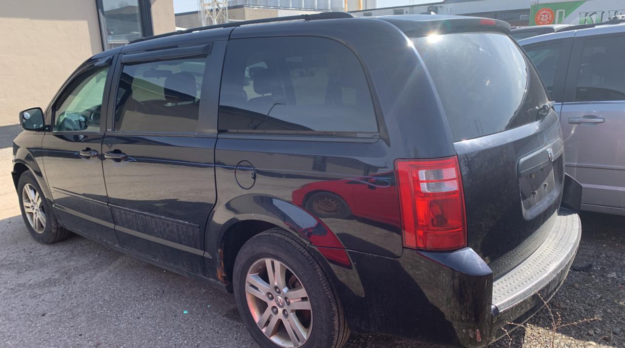 Photo 3 from auction – 2010 DODGE GRAND CARA with VIN 2D4RN4DE3AR446319