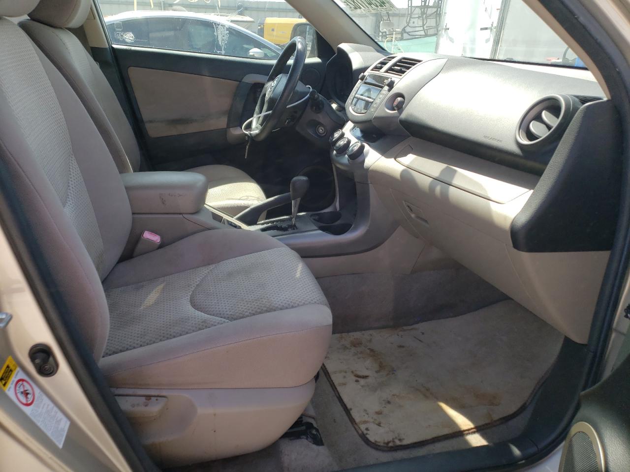 Photo 5 from auction – 2008 TOYOTA RAV4 with VIN JTMZD33VX85104966