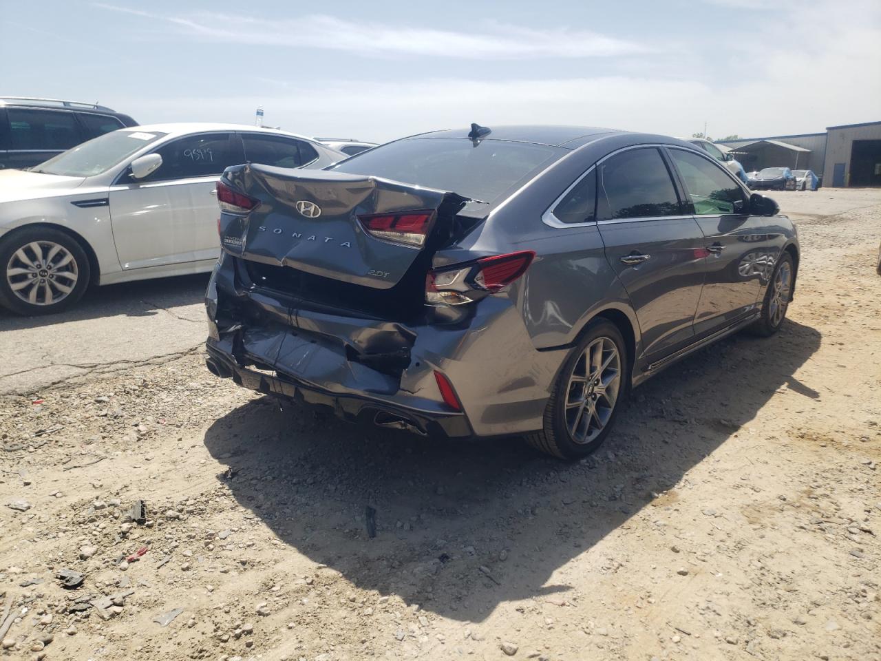 Photo 4 from auction – 2019 HYUNDAI SONATA LIM with VIN 5NPE34AB7KH760520
