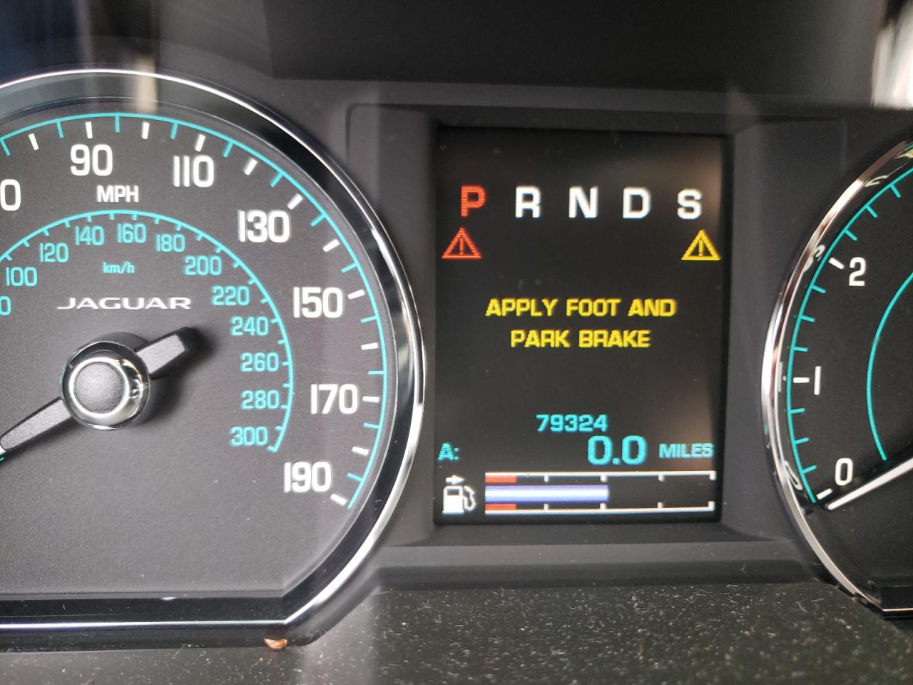 Photo 8 from auction – 2014 JAGUAR XF with VIN SAJWJ0EF4E8U11285