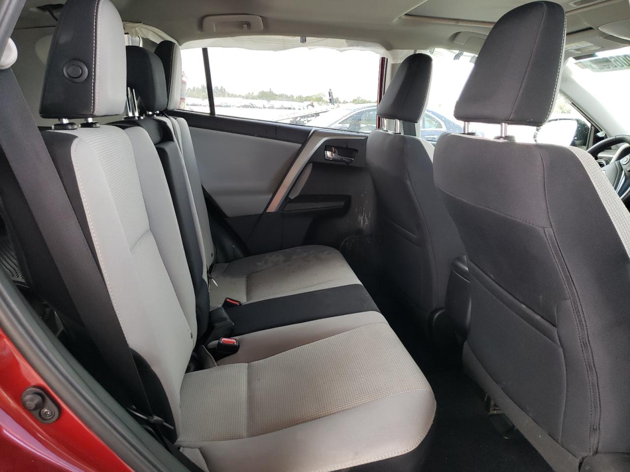 Photo 6 from auction – 2018 TOYOTA RAV4 ADVEN with VIN 2T3WFREV3JW455231