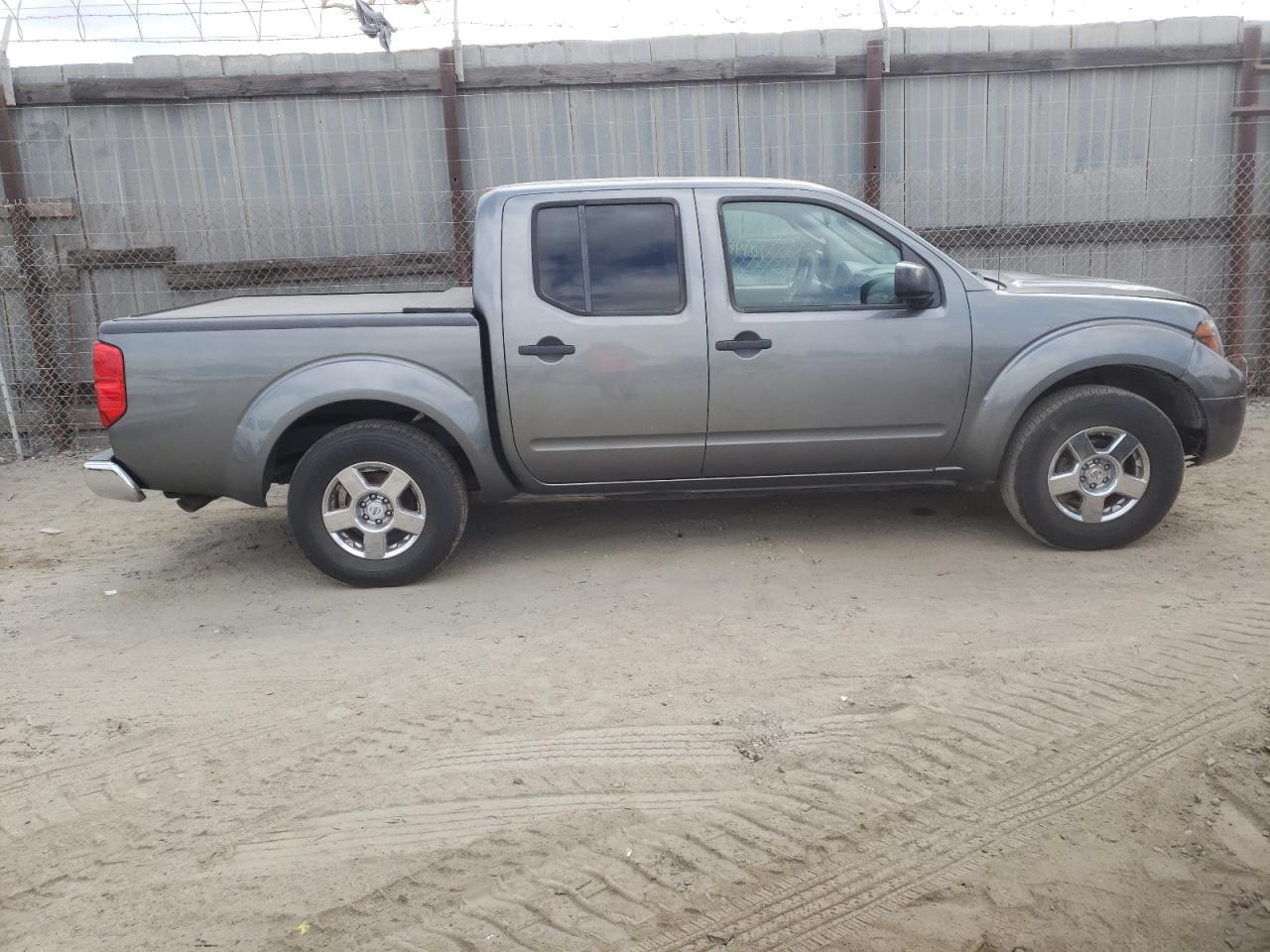 Photo 9 from auction – 2007 NISSAN FRONTIER C with VIN 1N6AD07U77C433886