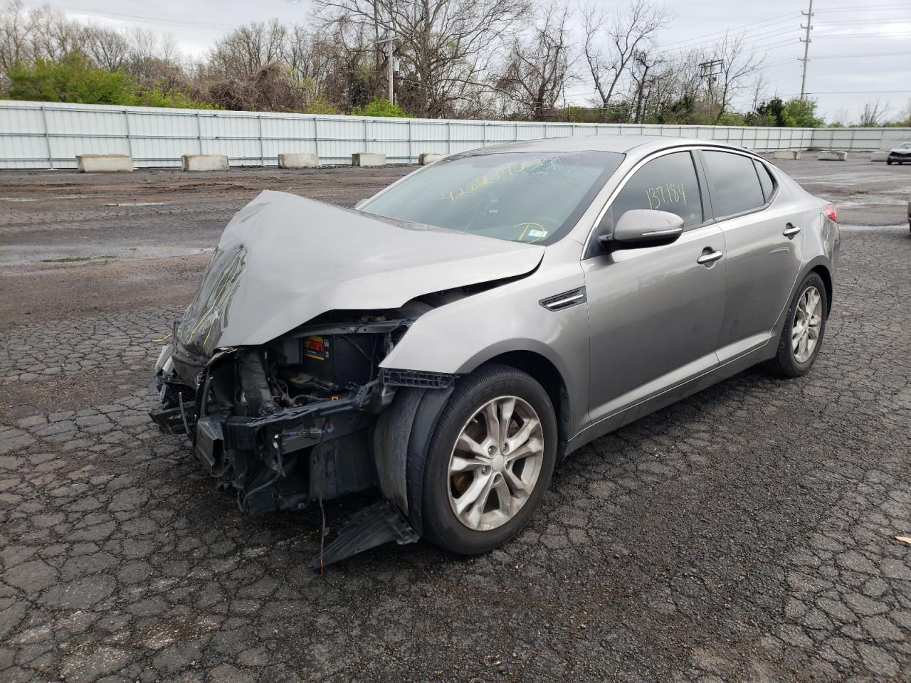 Photo 2 from auction – 2013 KIA OPTIMA LX with VIN 5XXGM4A71DG147258