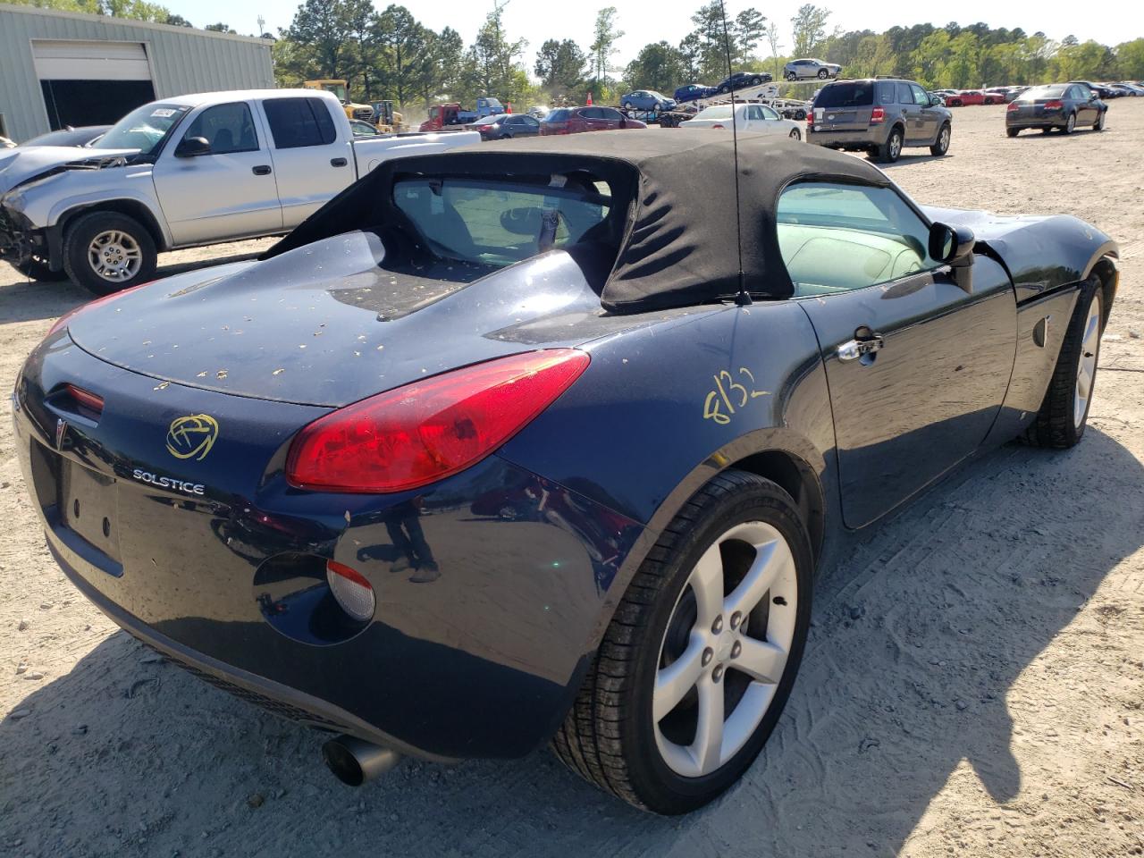Photo 4 from auction – 2006 PONTIAC SOLSTICE with VIN 1G2MB33B16Y104196