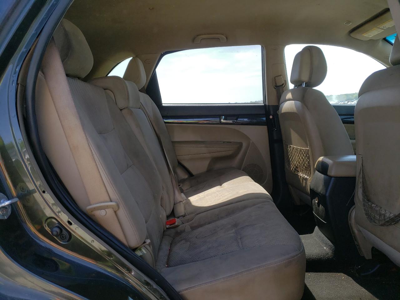 Photo 6 from auction – 2011 KIA SORENTO BA with VIN 5XYKT3A11BG112568