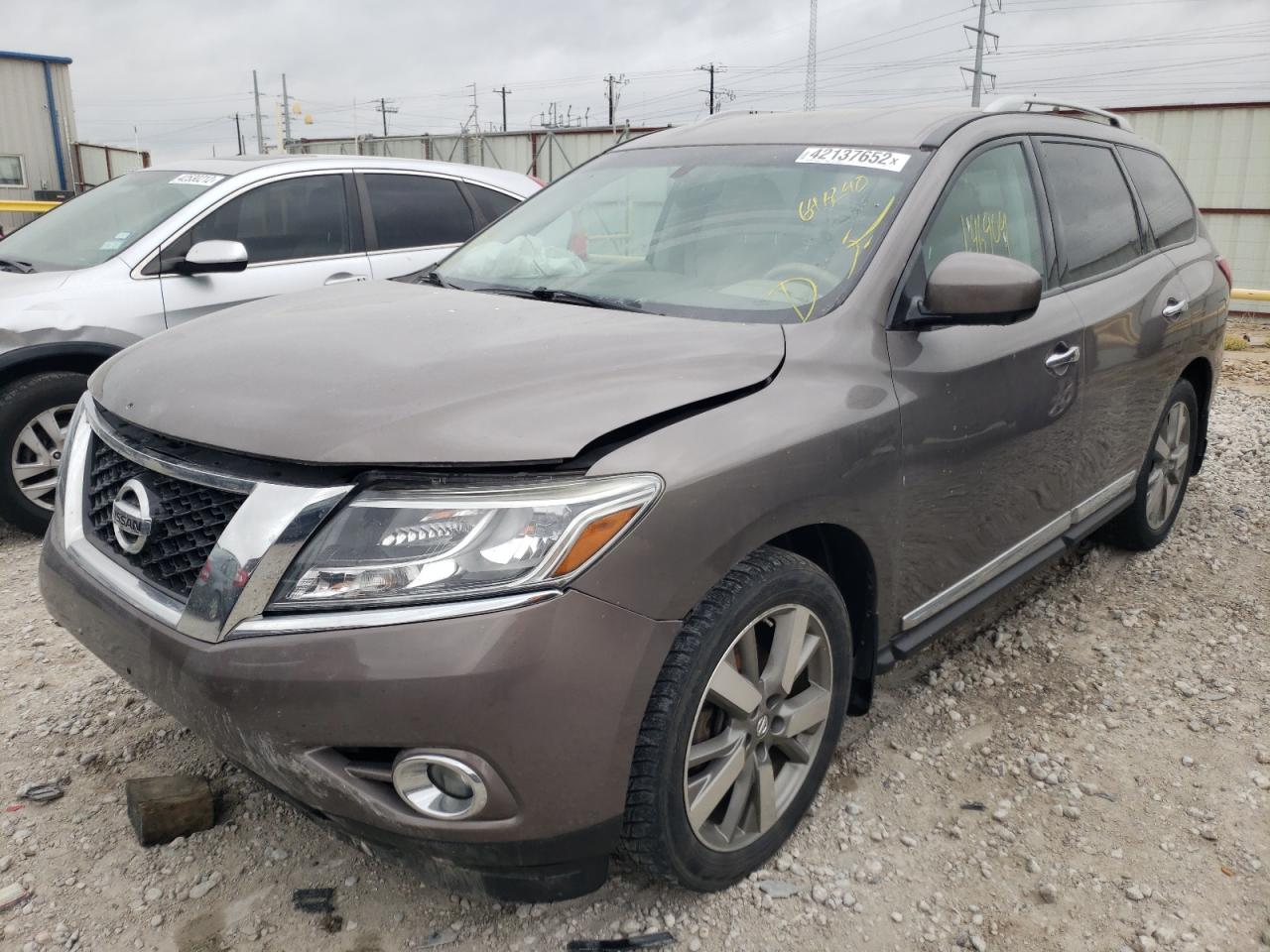 Photo 2 from auction – 2014 NISSAN PATHFINDER with VIN 5N1AR2MM9EC646240