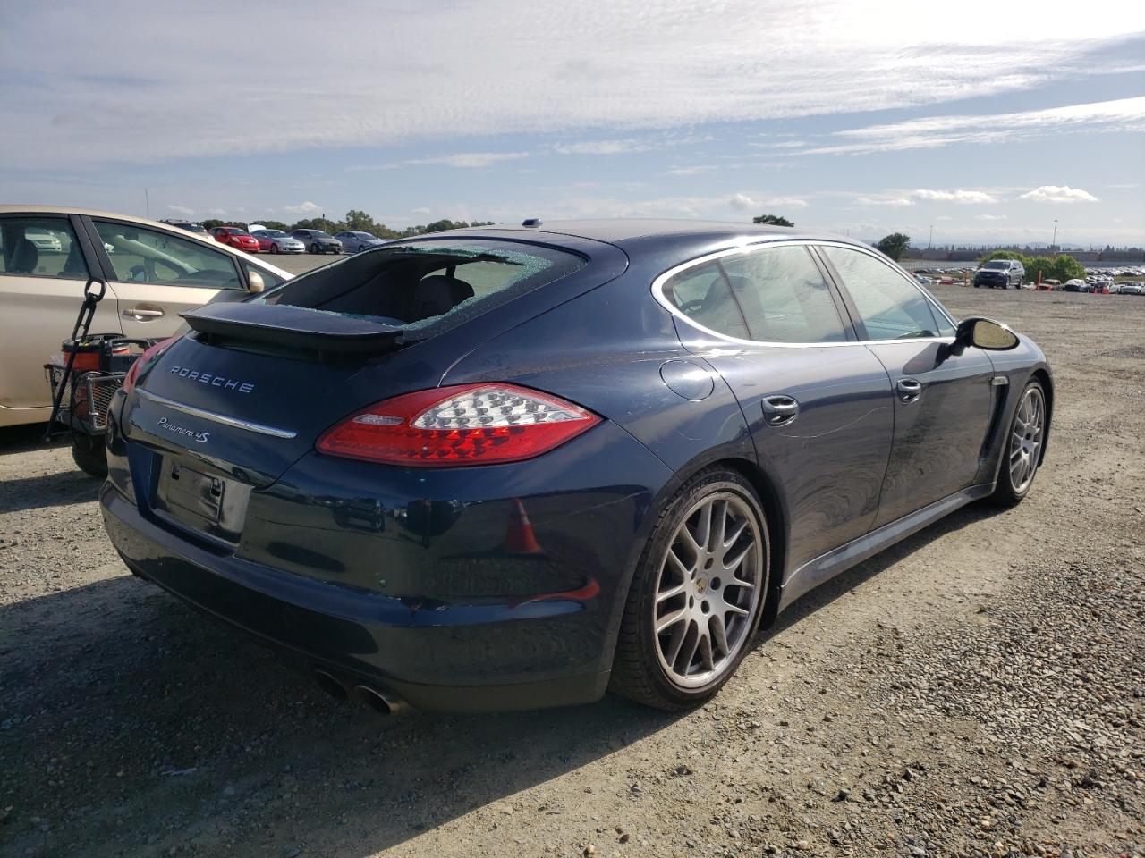 Photo 4 from auction – 2010 PORSCHE PANAMERA S with VIN WP0AB2A72AL063445