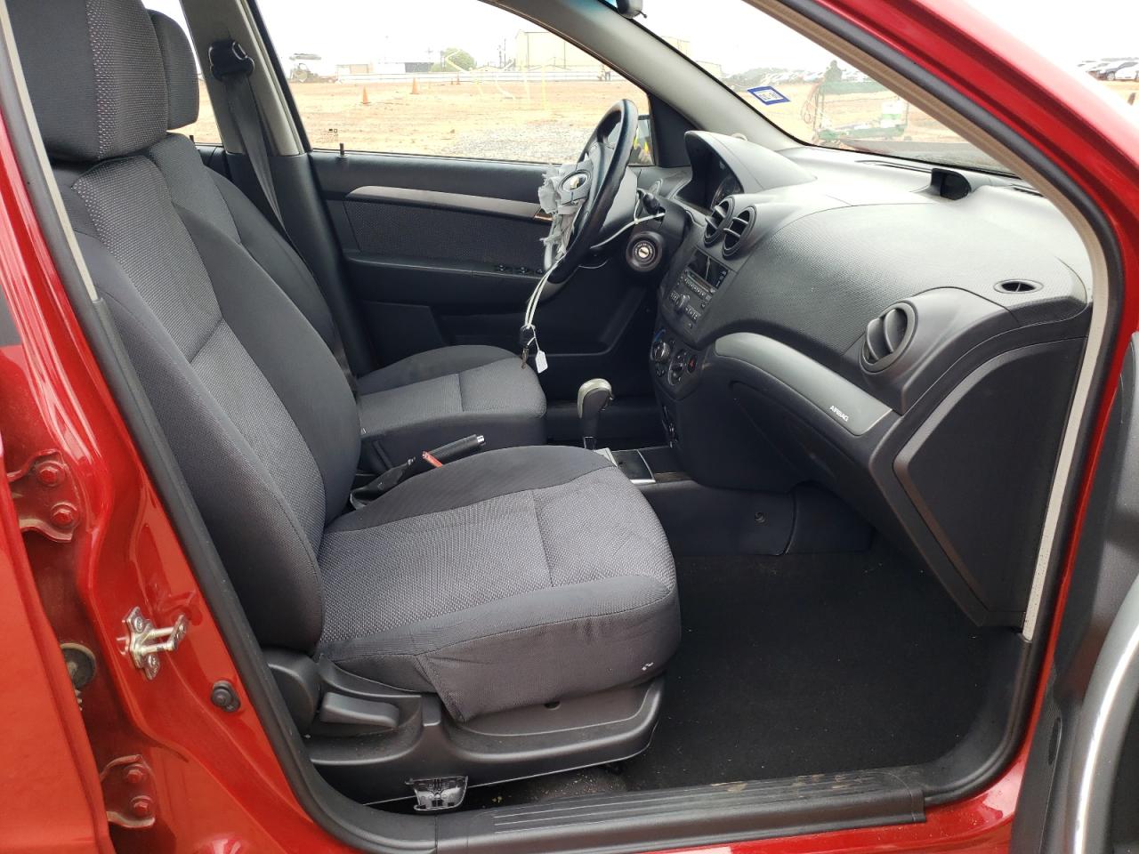 Photo 5 from auction – 2011 CHEVROLET AVEO LS with VIN KL1TD5DE1BB187705