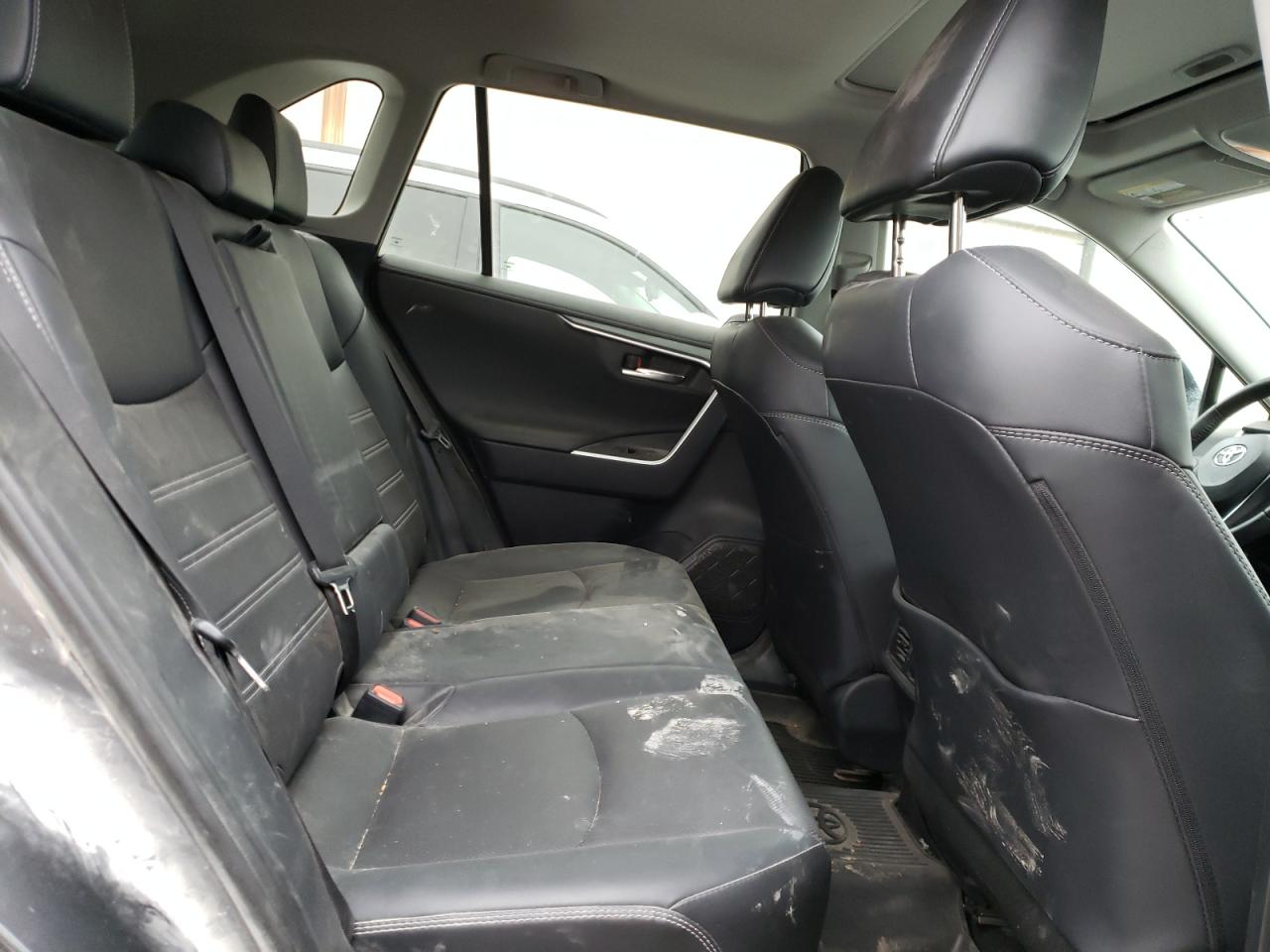 Photo 6 from auction – 2019 TOYOTA RAV4 LIMIT with VIN 2T3N1RFV3KC015697