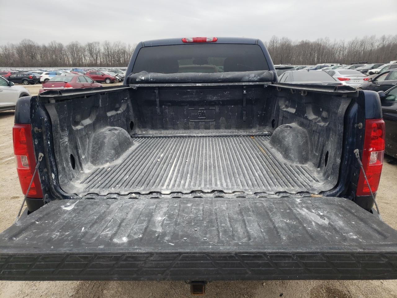 Photo 9 from auction – 2011 CHEVROLET SILVERADO with VIN 1GCRCSE07BZ413499
