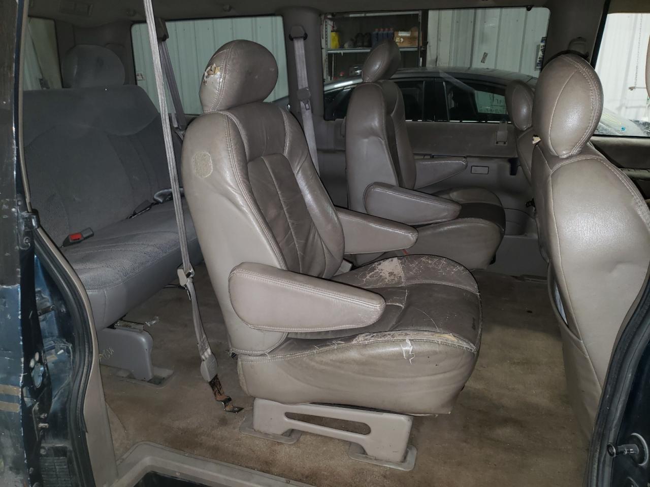 Photo 6 from auction – 1998 CHEVROLET ASTRO with VIN 1GNDM19W7WB163400