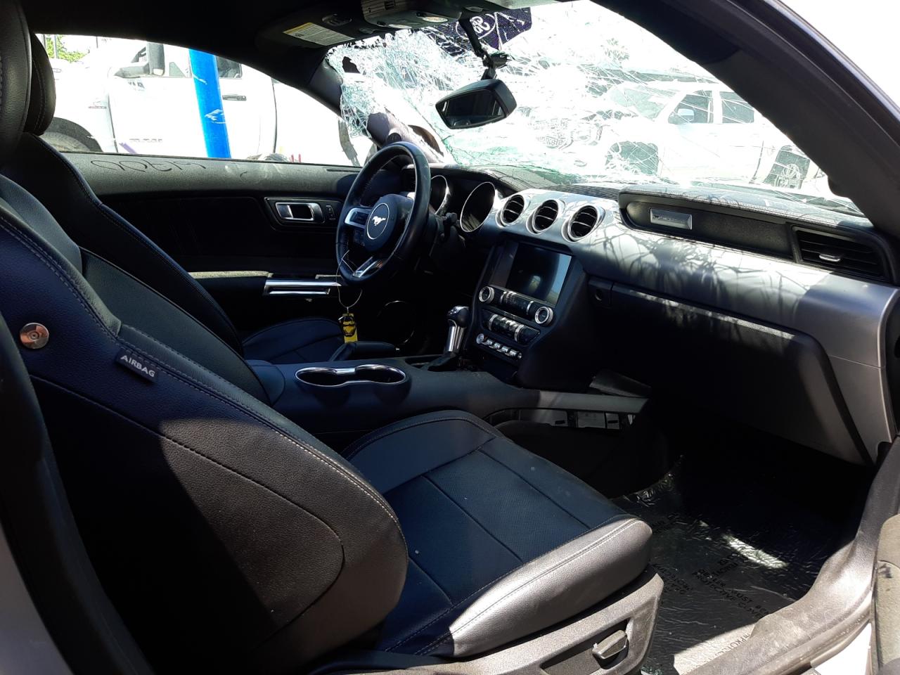 Photo 5 from auction – 2018 FORD MUSTANG with VIN 1FA6P8TH2J5118230