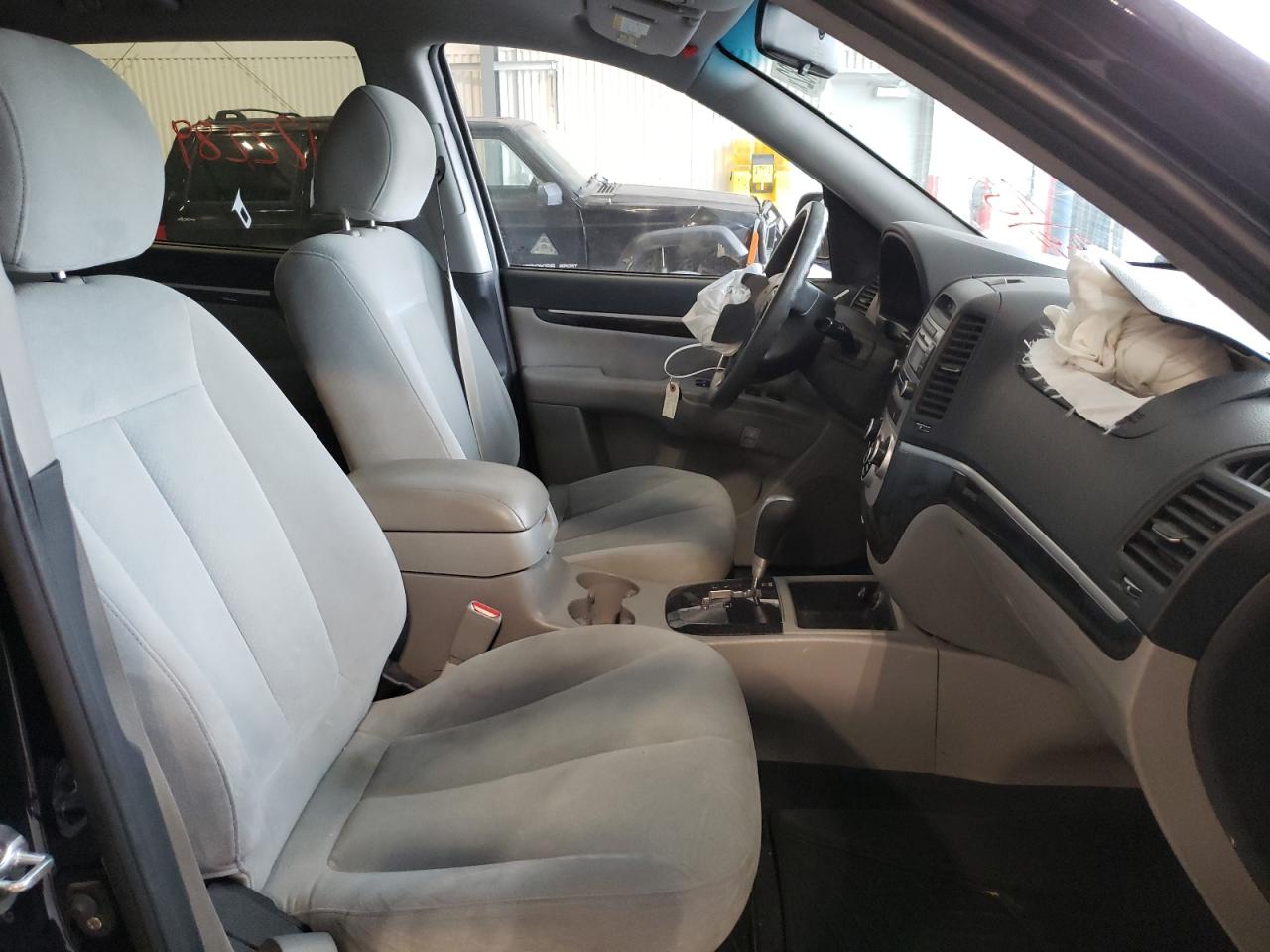 Photo 5 from auction – 2008 HYUNDAI SANTA FE G with VIN 5NMSG73D48H188691